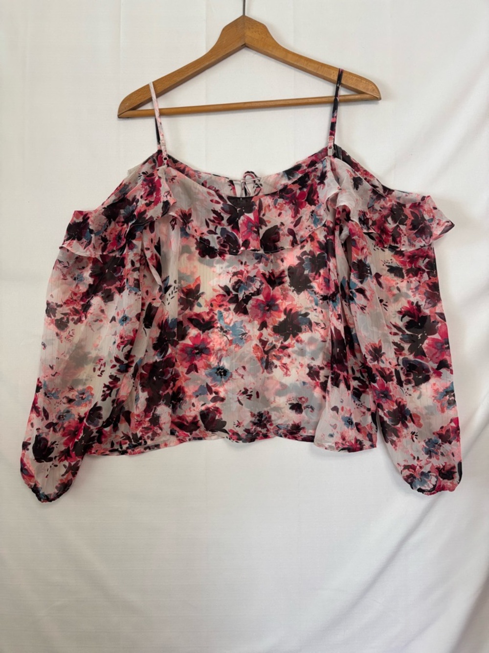 ARIZONA Pink Floral Cold Shoulder Crop Top Size Large